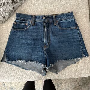 Mom short high rise curve love